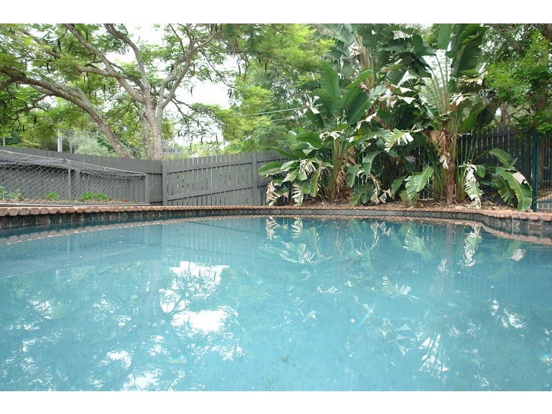 99 Akuna Street, Kenmore QLD 4069